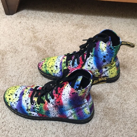 DR. MARTENS Size 7 rainbow splatter boots - Picture 4 of 9